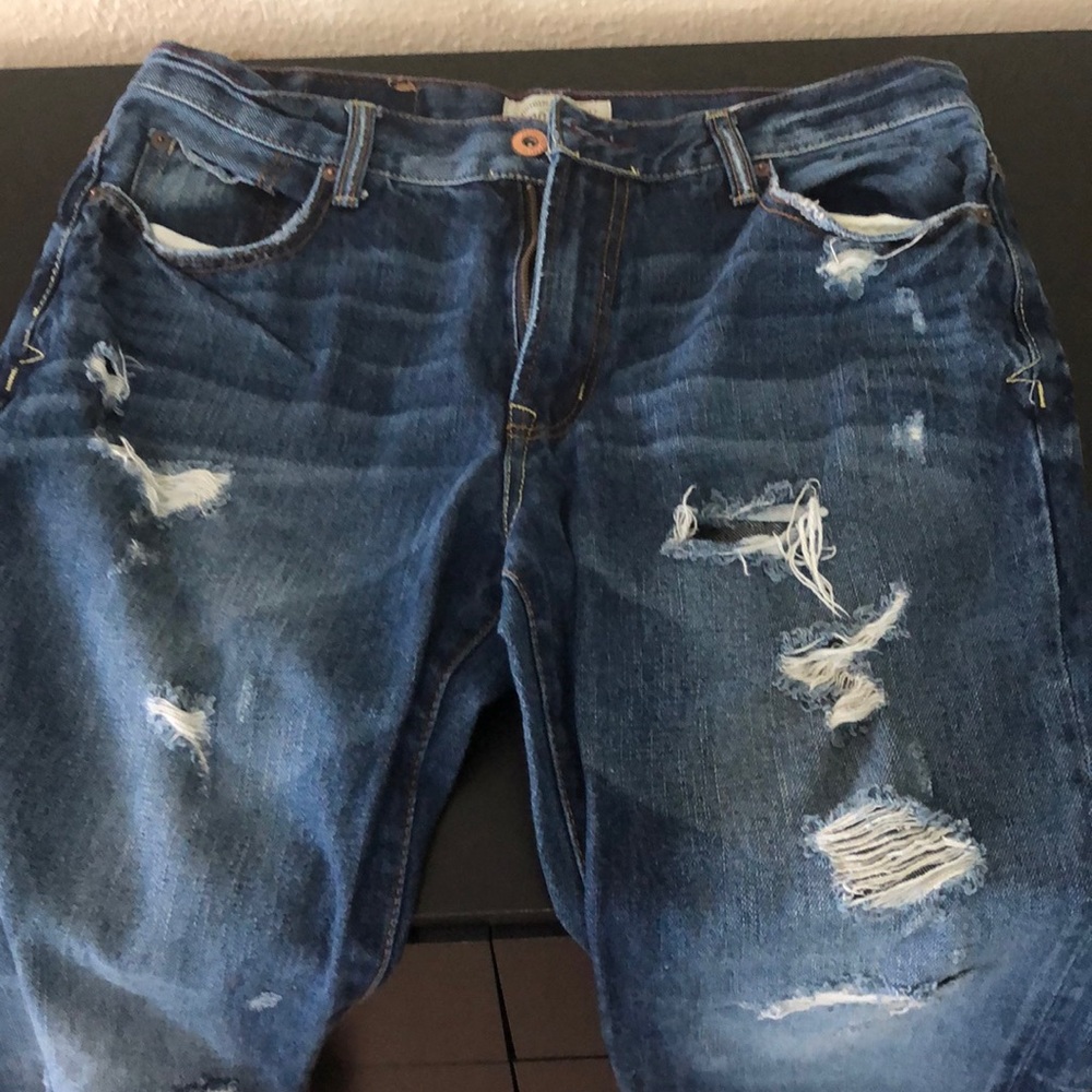 Aeropostale Distressed Slim Jeans